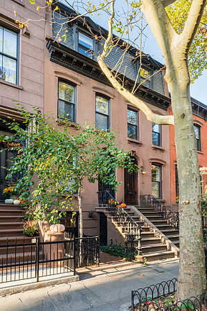 370 1-2 Pacific St-1.jpg